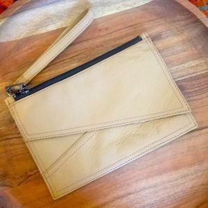 Beautiful Botkier clutch NWOT